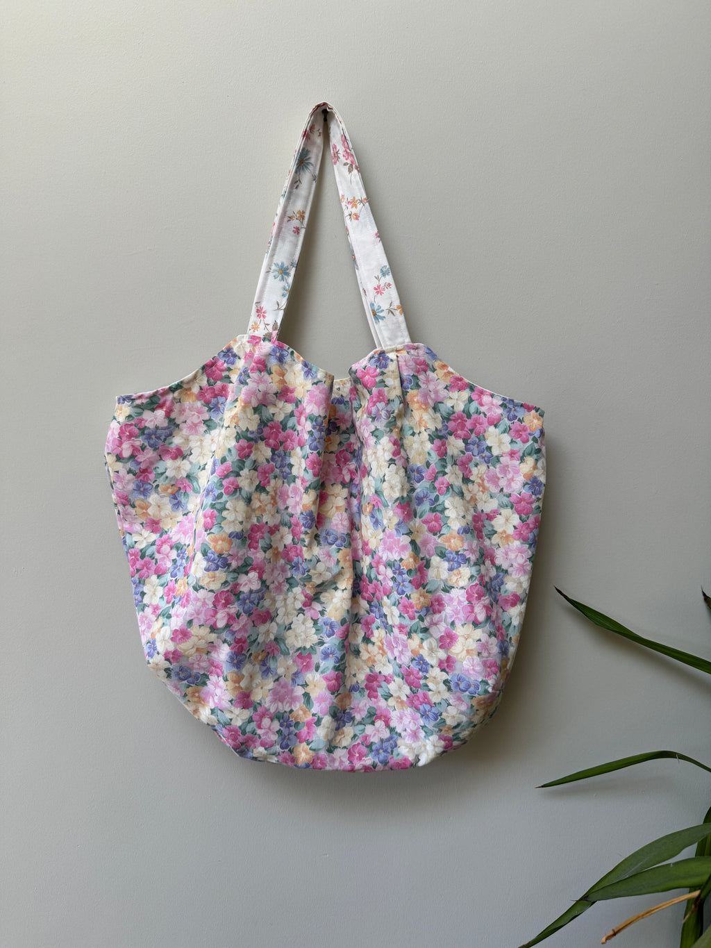 Market Tote - Floral Meadow (floral inside)