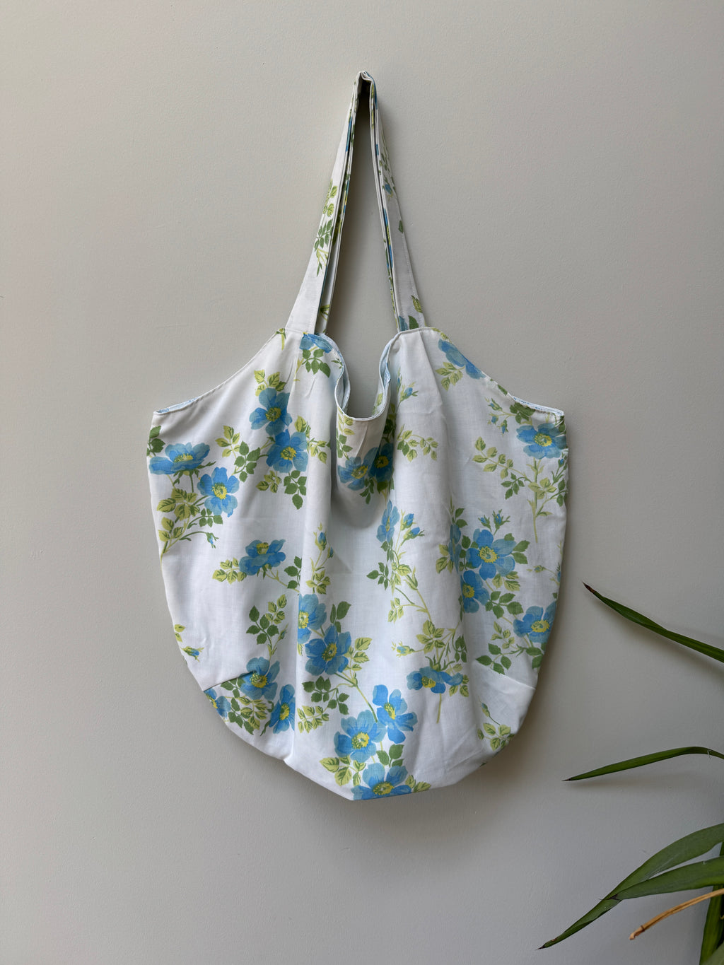 Market Tote - Vintage Blue Floral