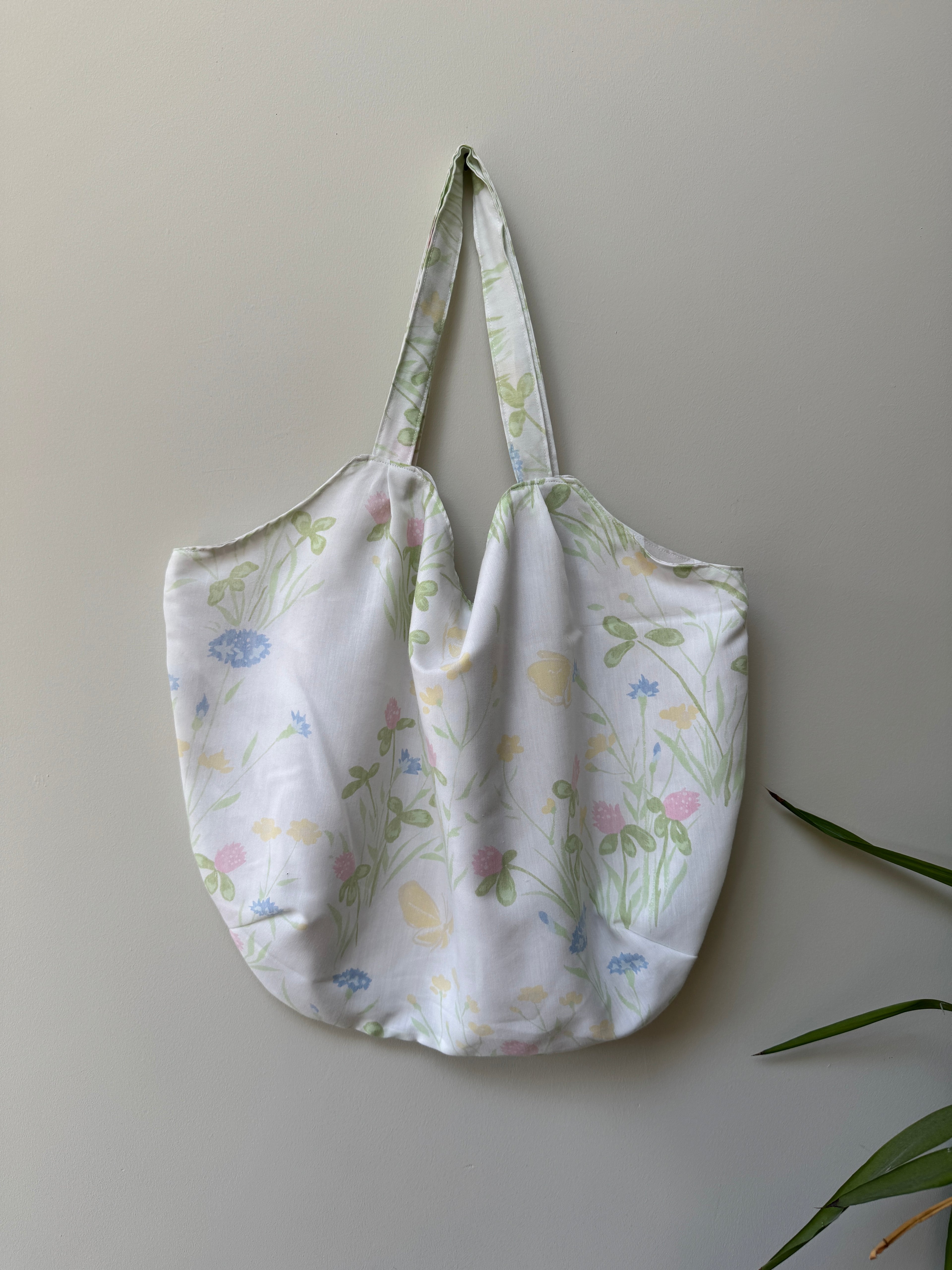 Market Tote - Vintage Flowers
