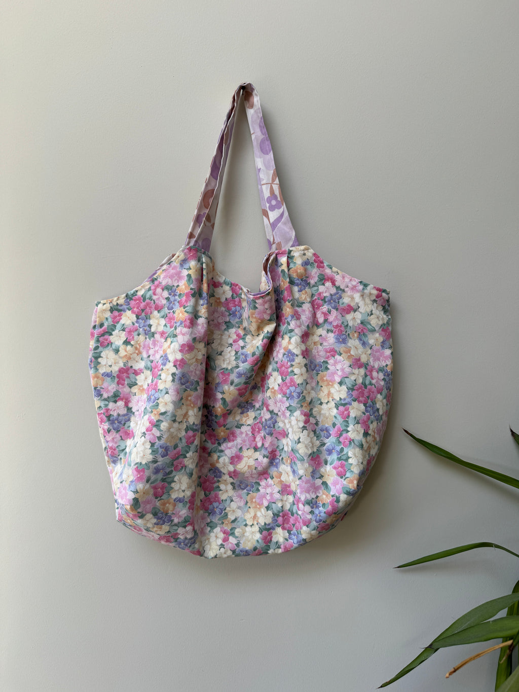 Market Tote - 70's Purple Flower Power