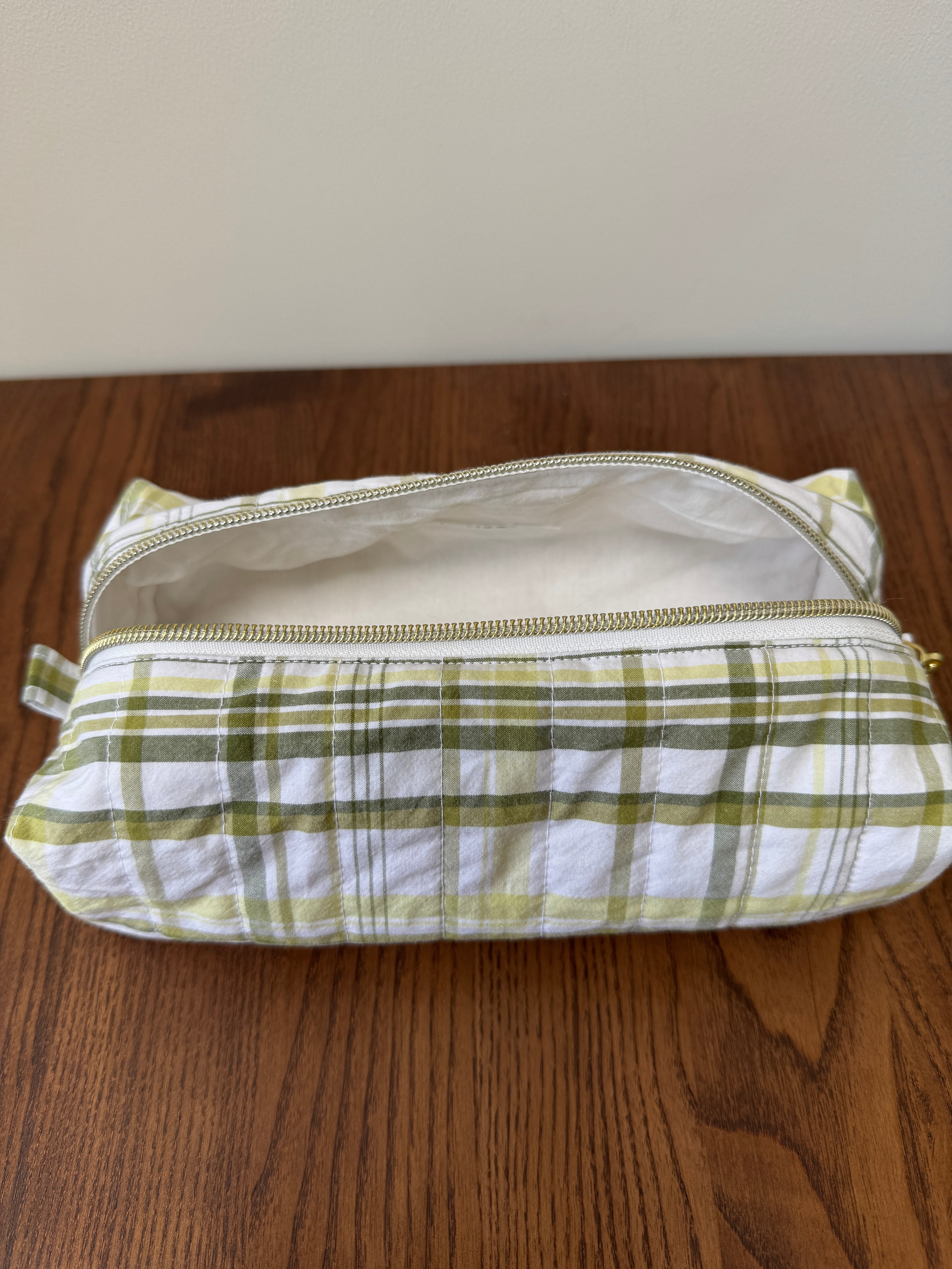 Boxy Zipper Pouch - Green Plaid