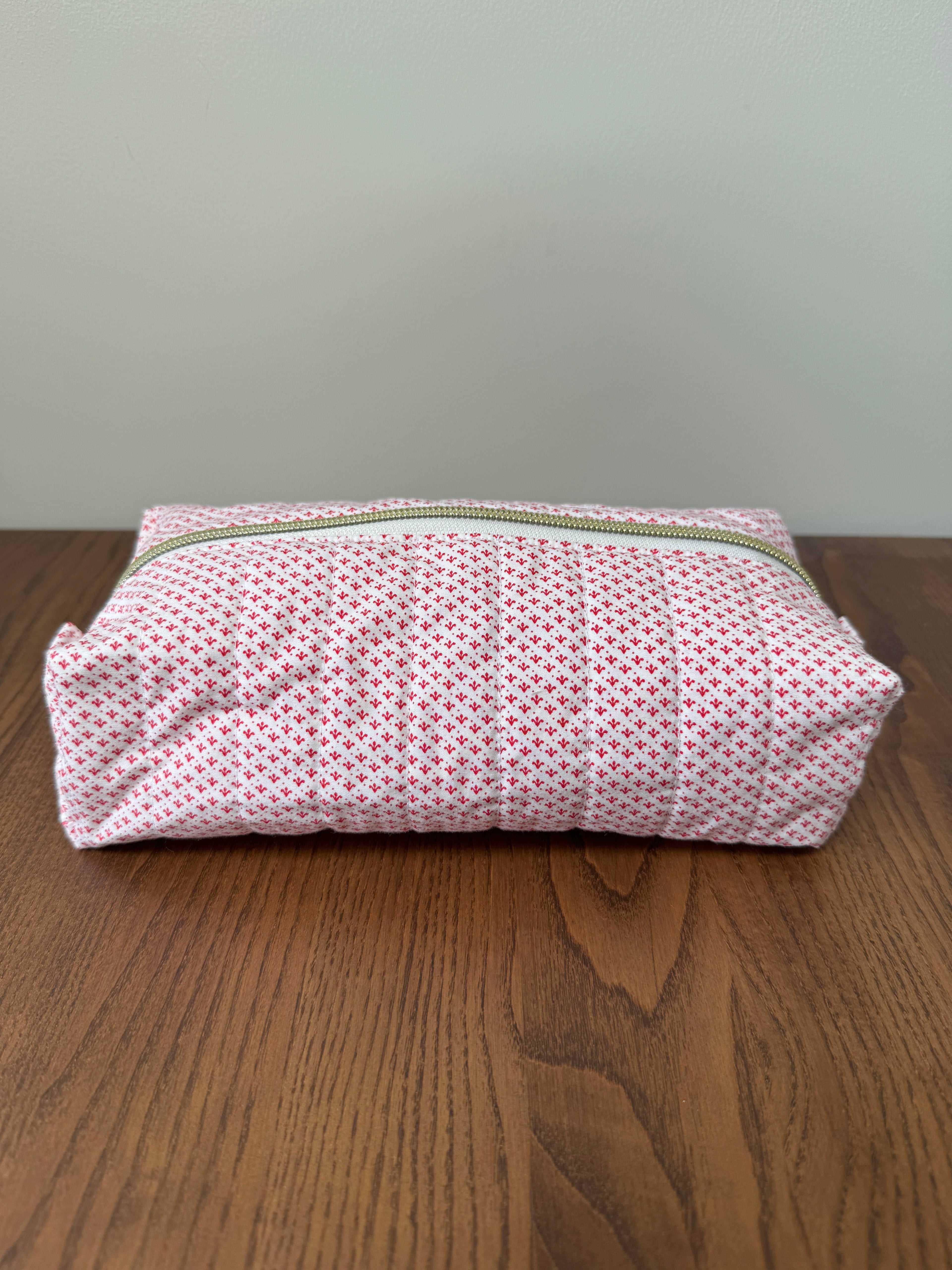 Boxy Zipper Pouch - Red Trefoil