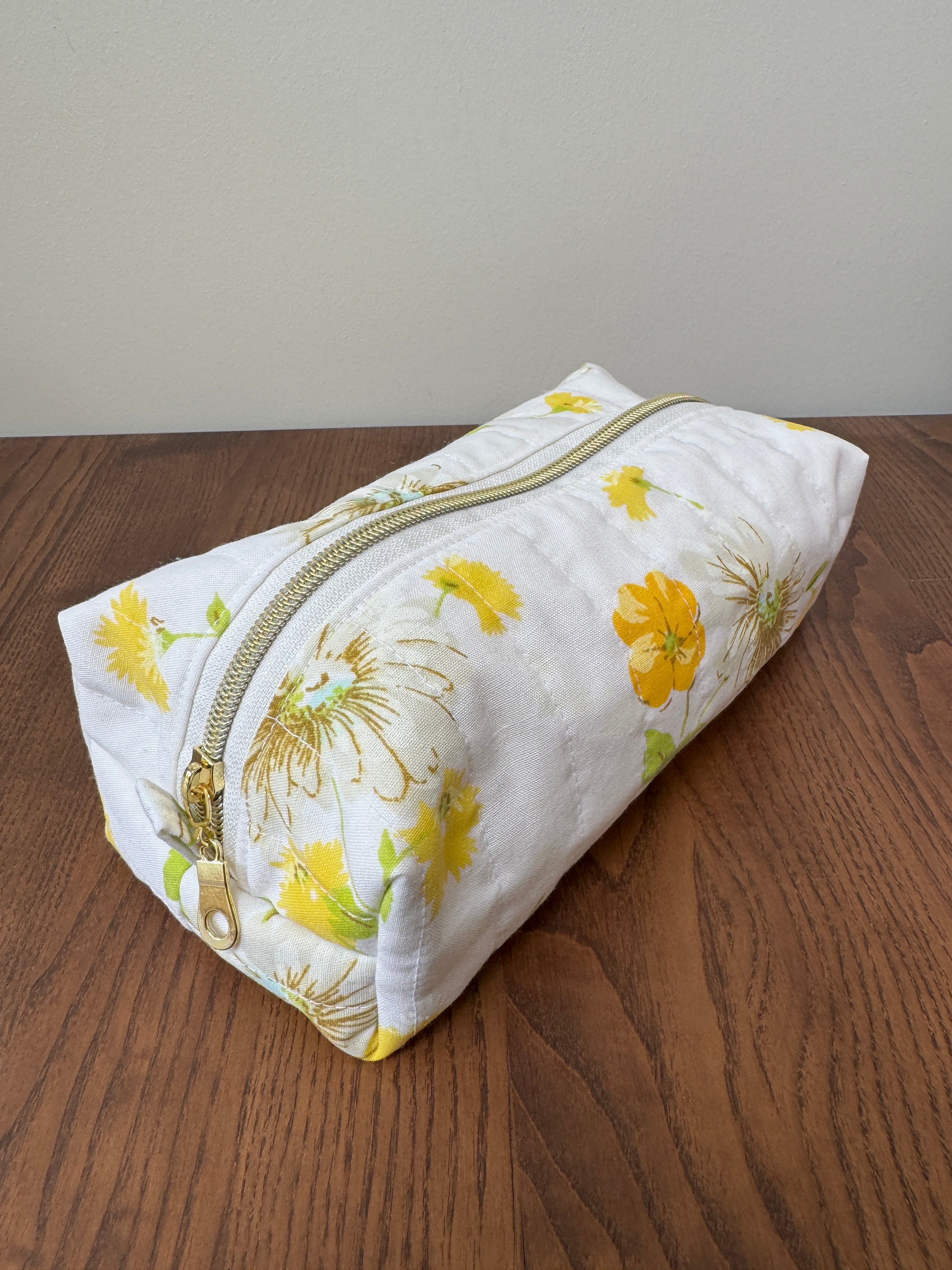 Boxy Zipper Pouch - Vintage Yellow Floral