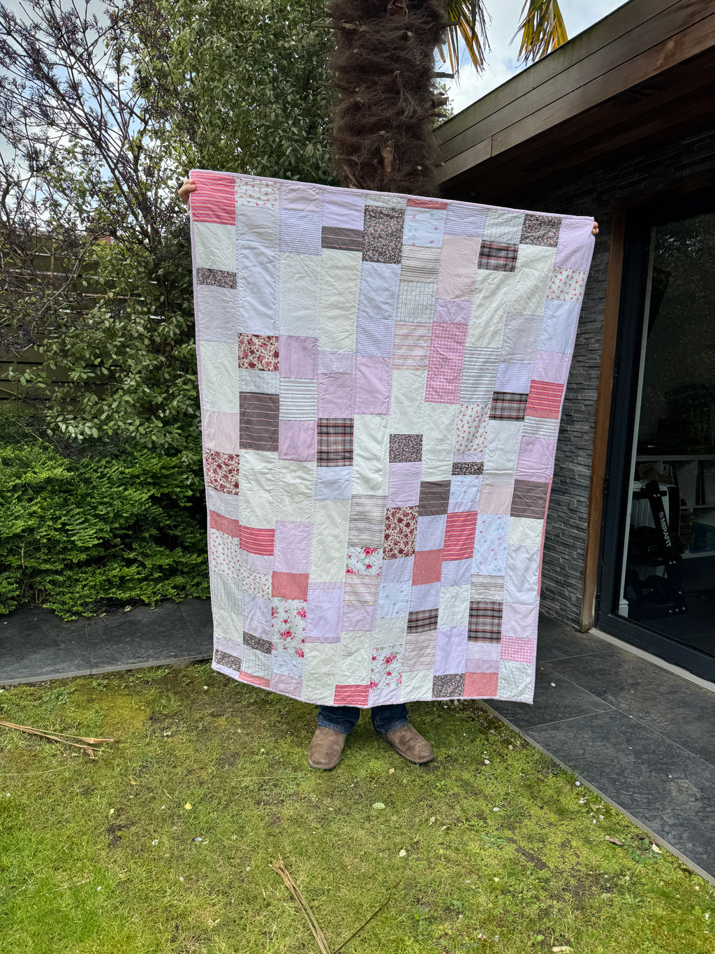 100% Cotton Lap Quilt - Pinks