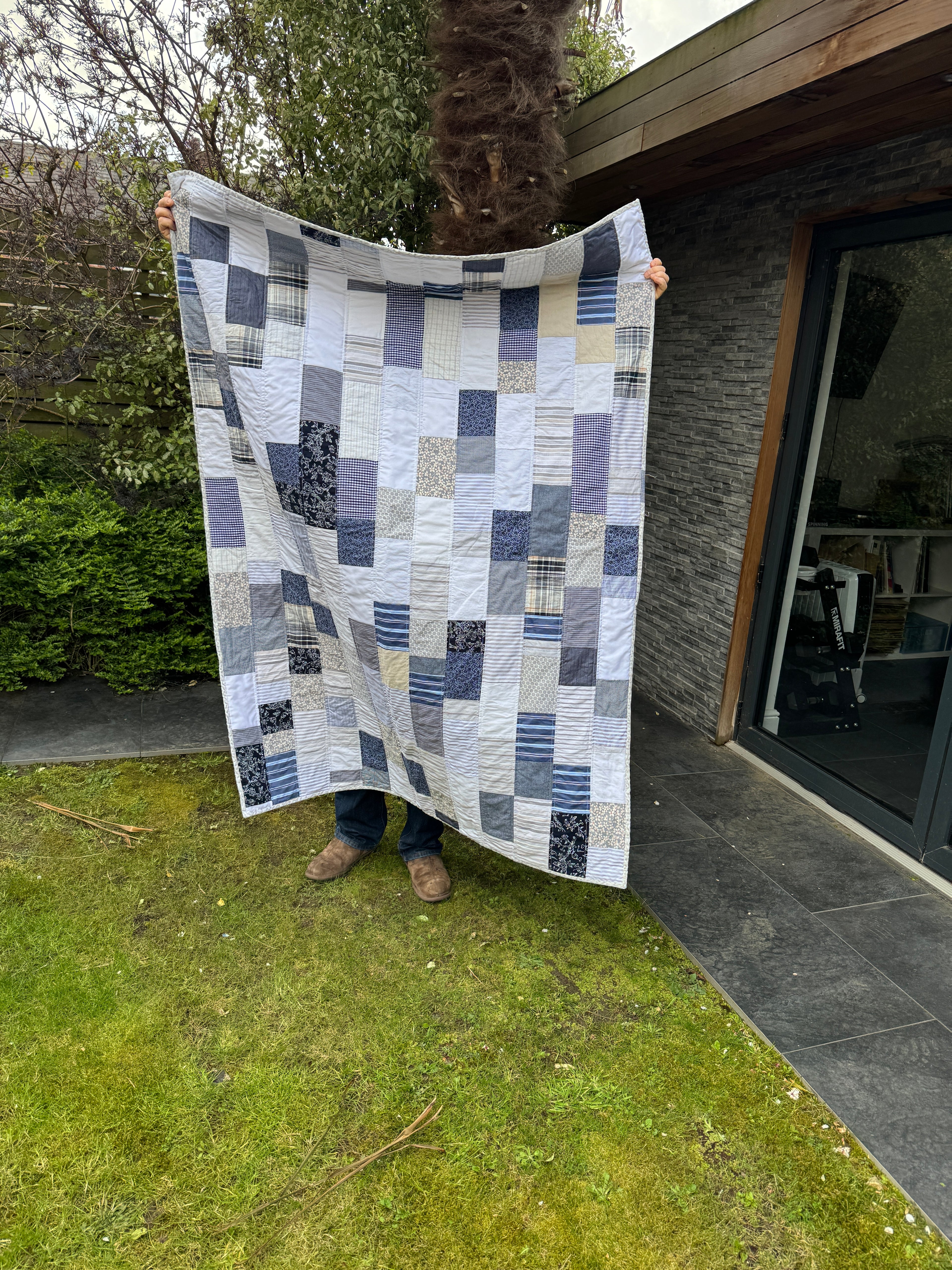 100% Cotton Lap Quilt - Navy & Tan