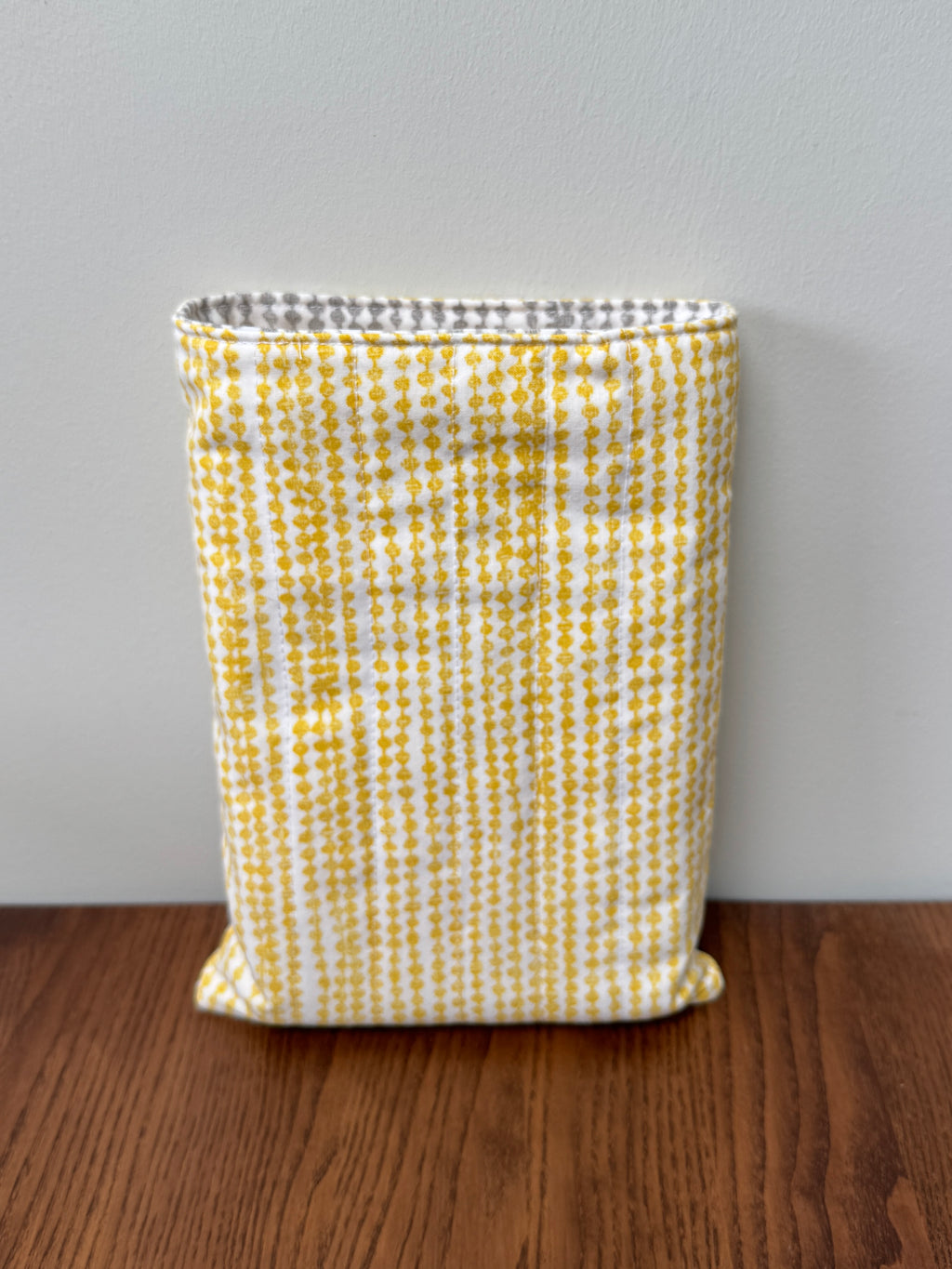 Book Sleeve - Yellow Beads