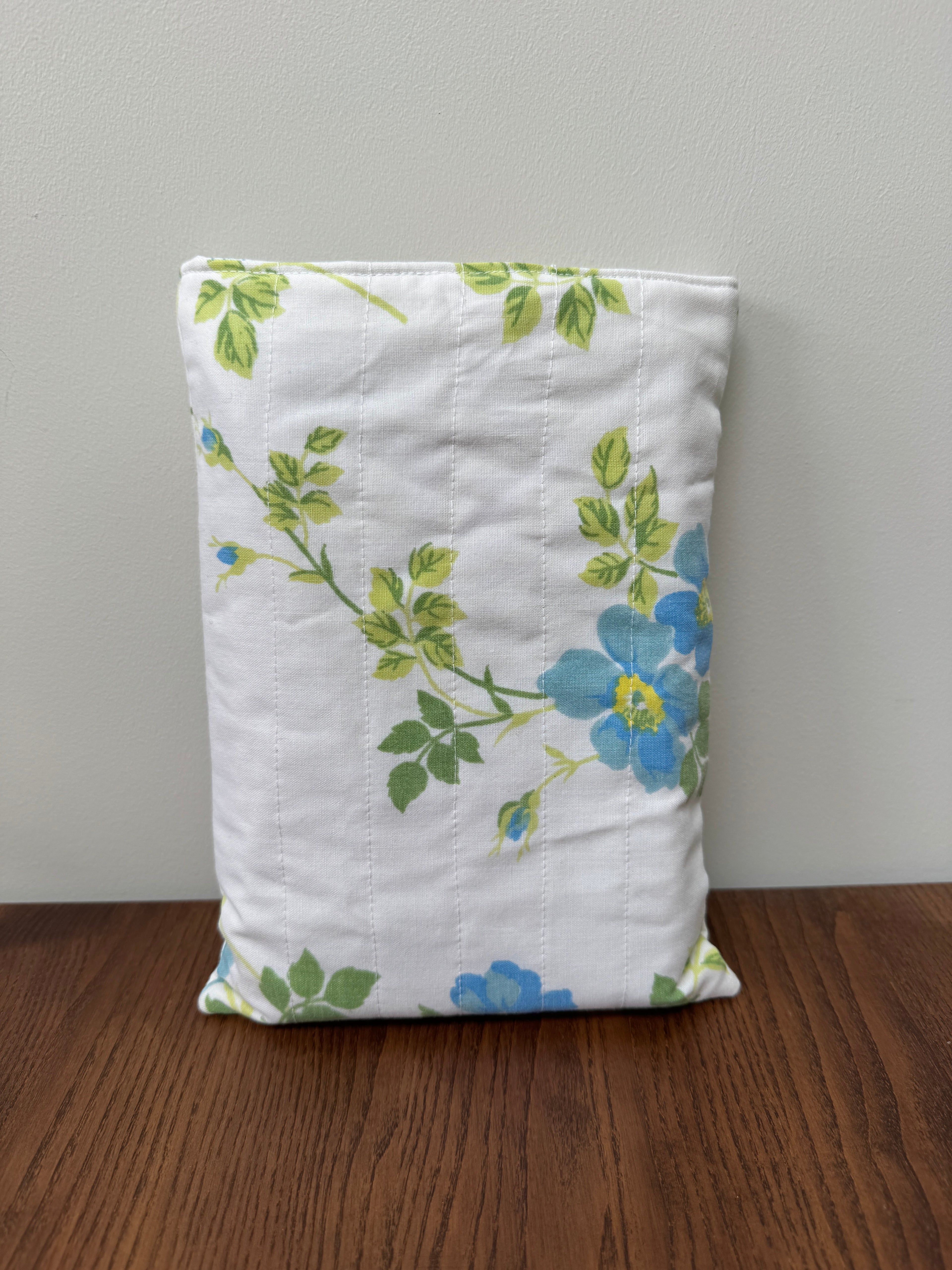 Book Sleeve - Vintage Blue Floral