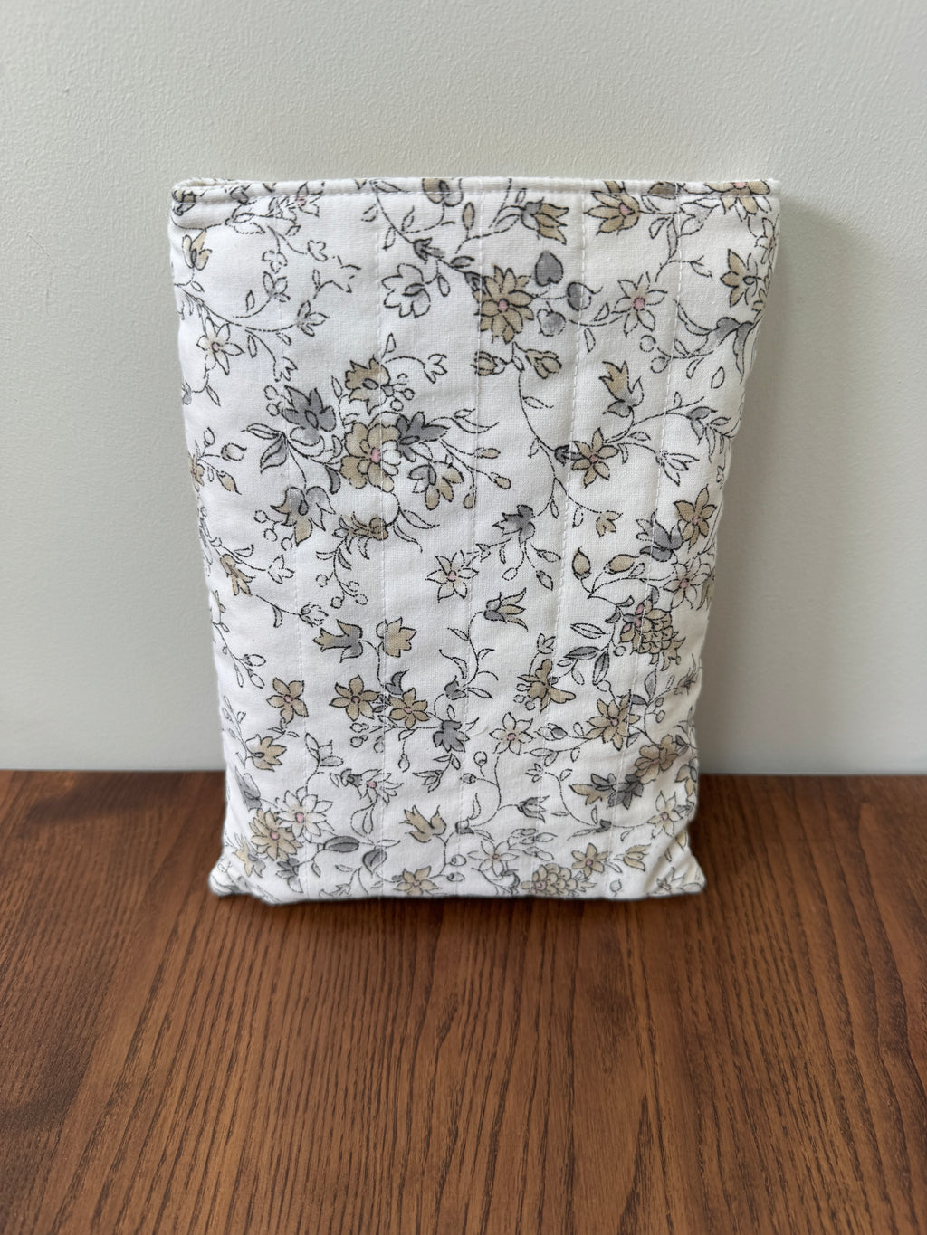 Book Sleeve - Tan & Grey Ditsy Floral