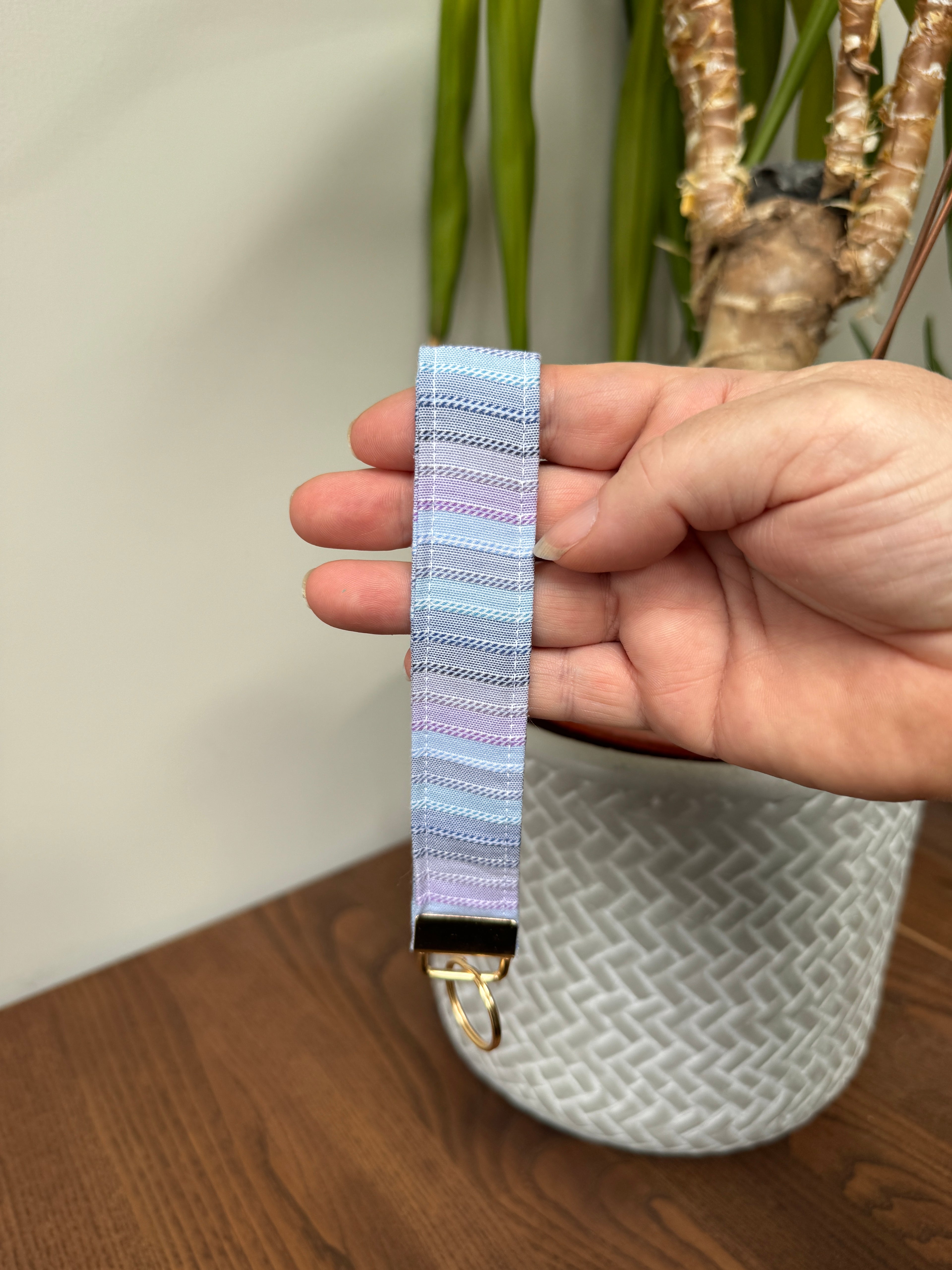 Keychain Wrislet - Blue & Lilac Horizontal Stripe