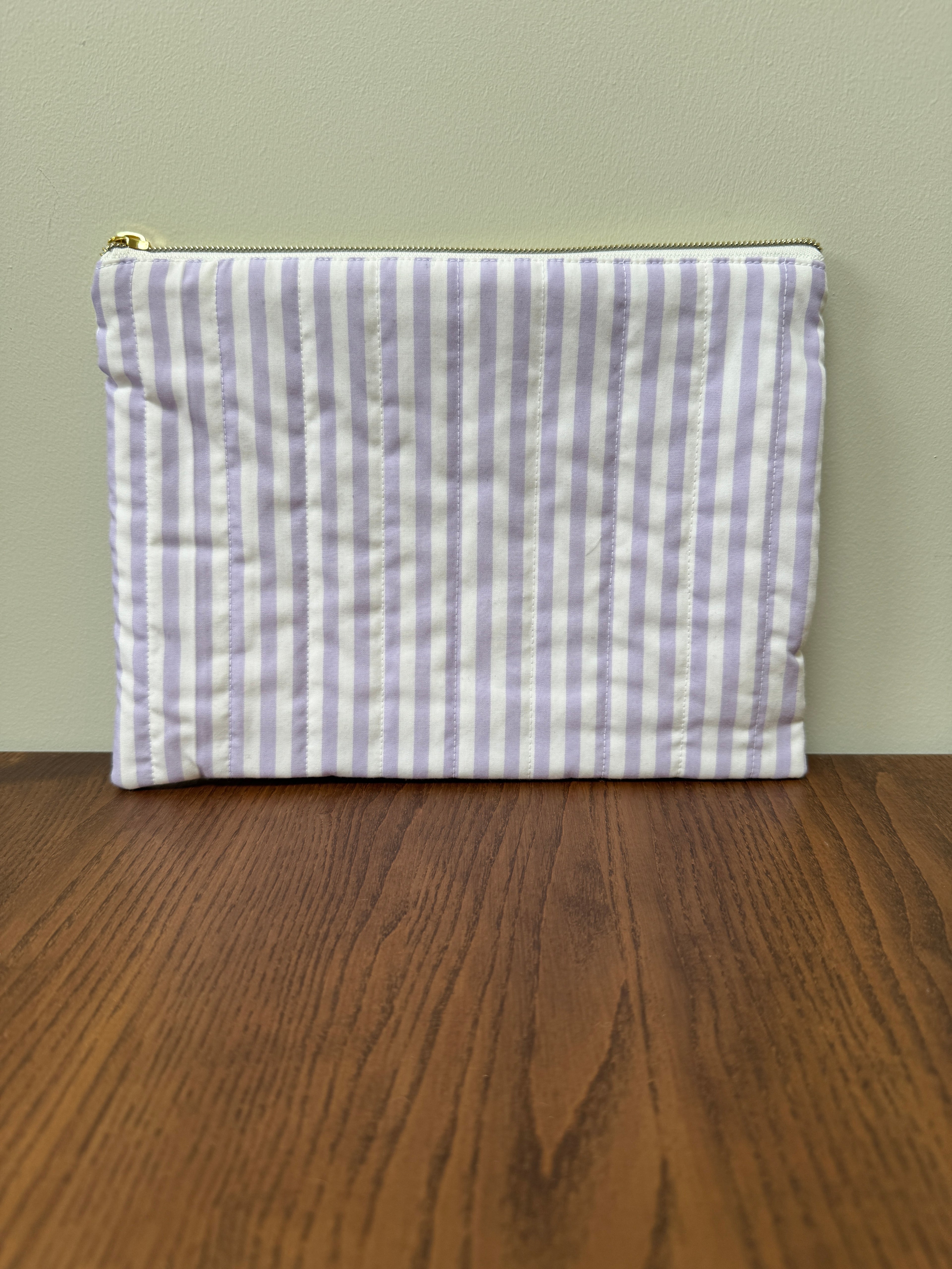 Medium Zipper Pouch - Lilac Stripe