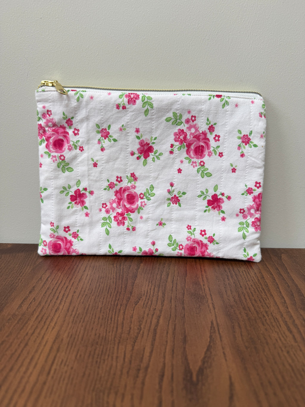 Medium Zipper Pouch - Pink Roses on White