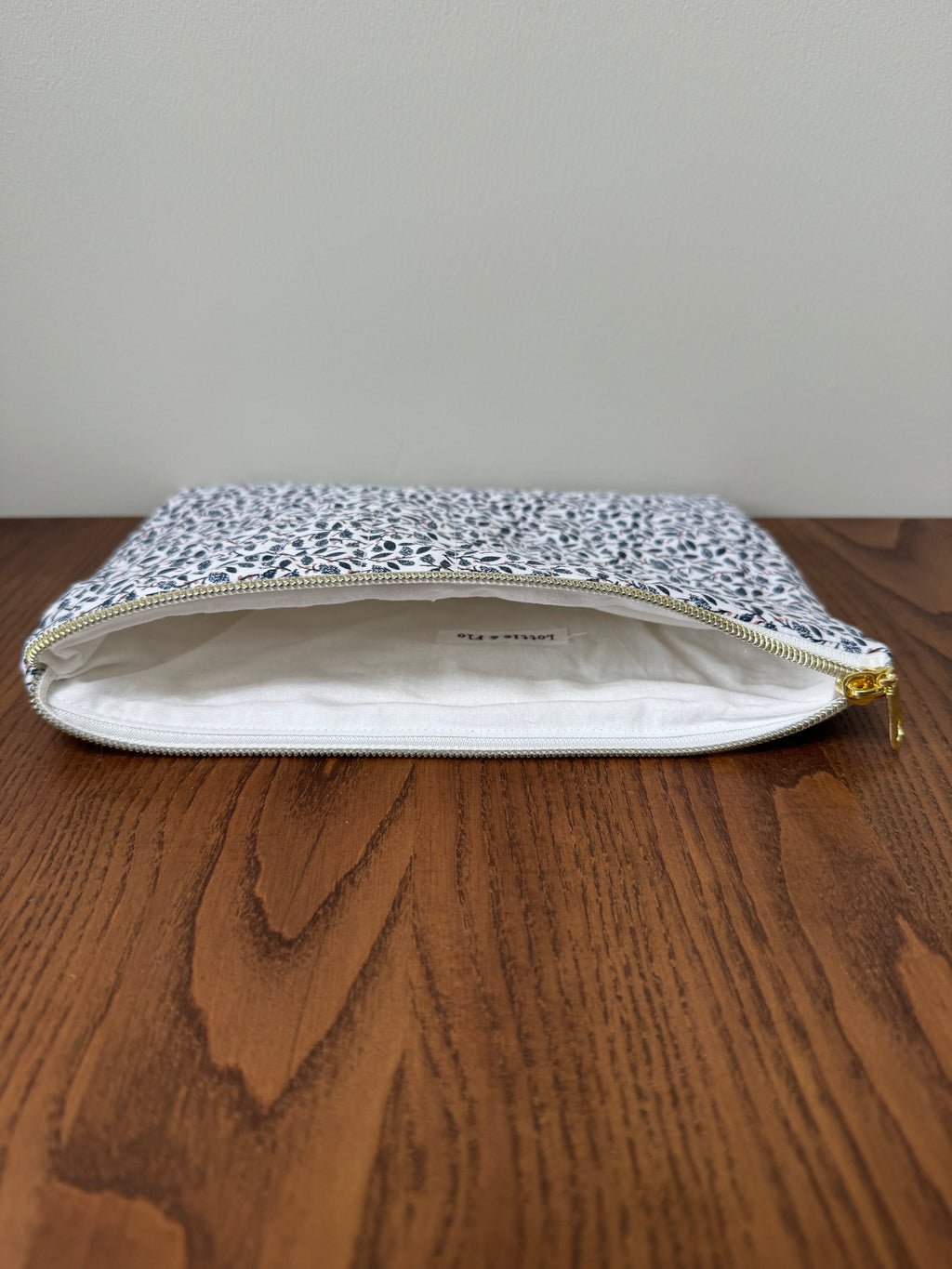 Medium Zipper Pouch - Navy Leaves