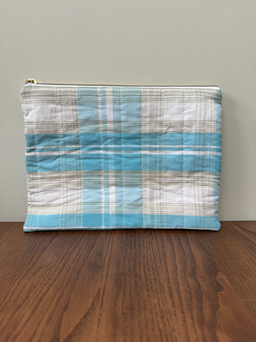 Medium Zipper Pouch - Aqua Gingham