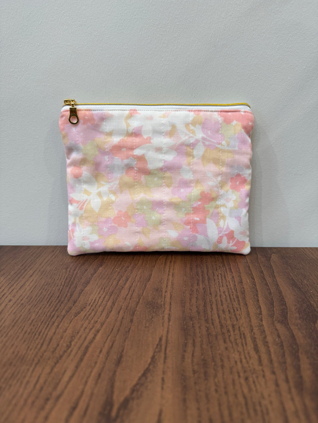 Small Zipper Pouch - Vintage Salmon Floral