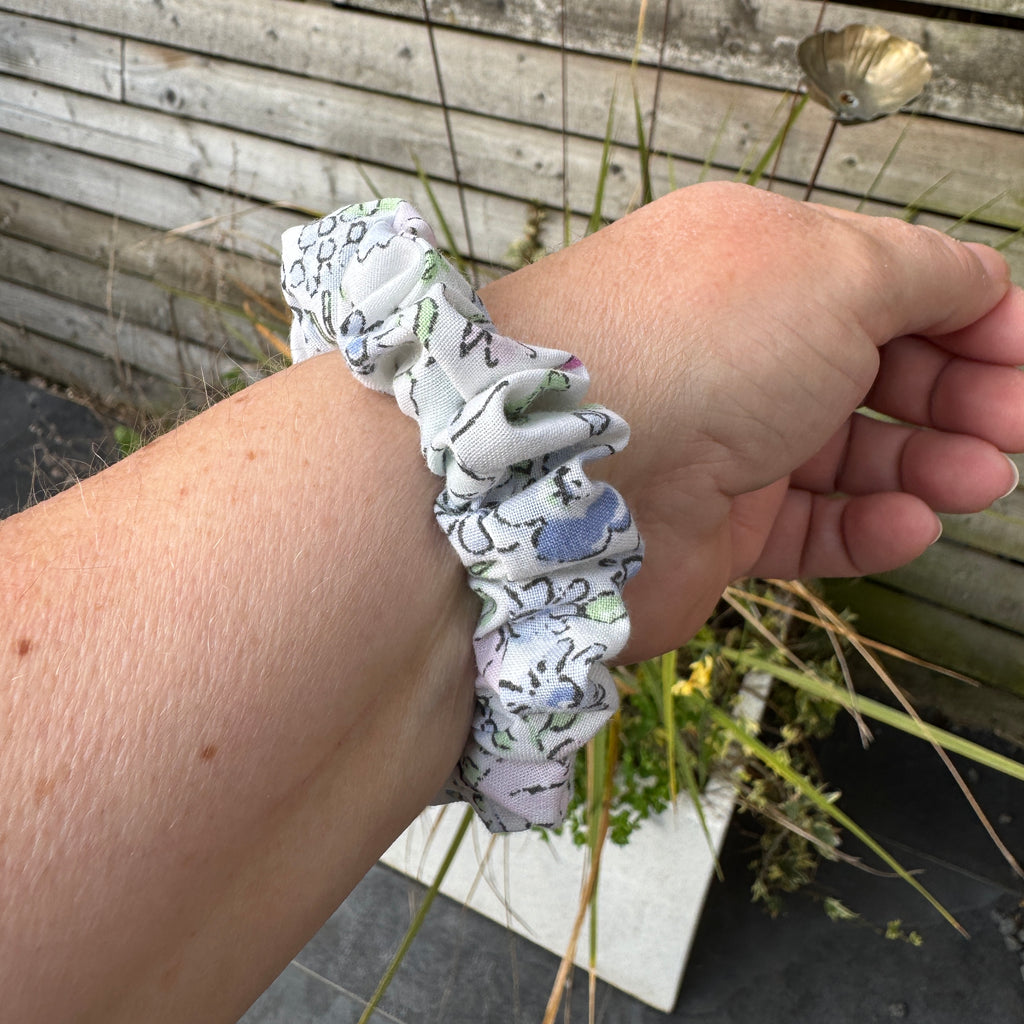Skinny Scrunchie - Cornflower/Mint Pastel Ditsy Floral