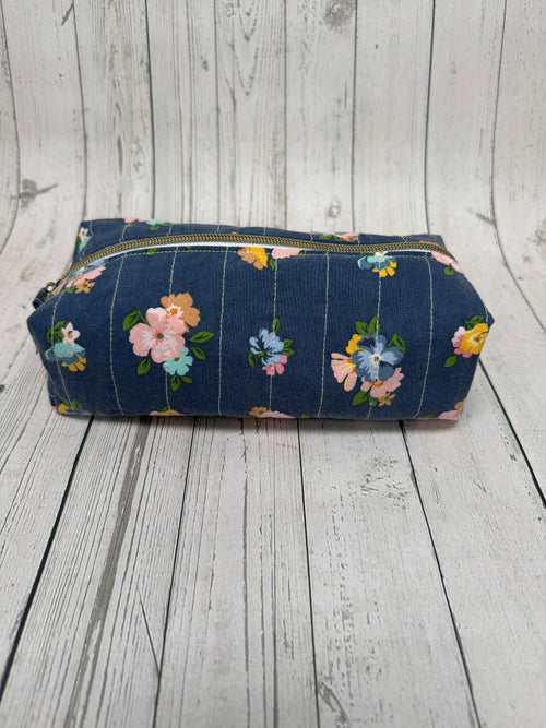 Boxy Zipper Pouch - Navy Cath