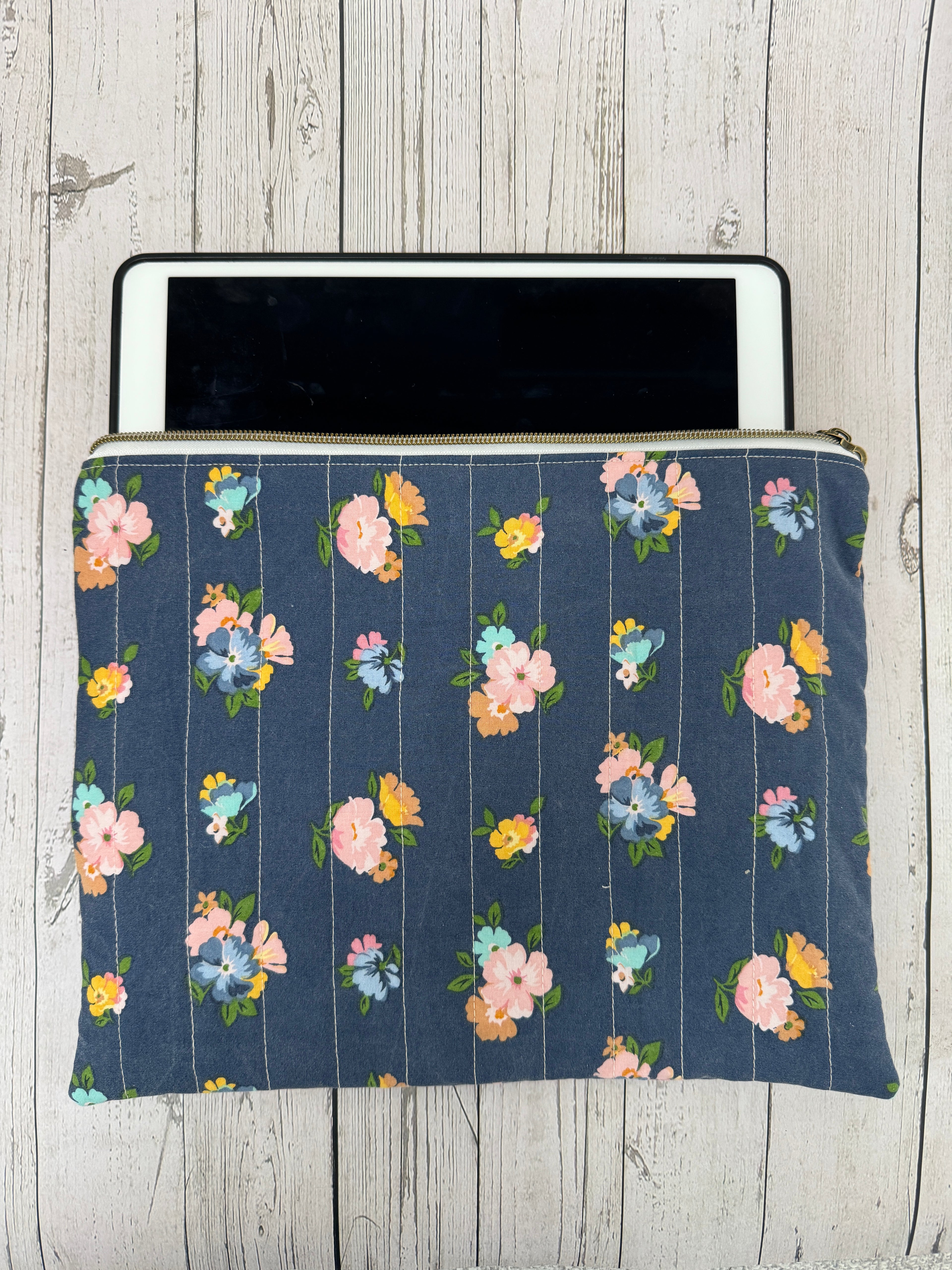 Large (iPad) Zipper Pouch - Navy Cath