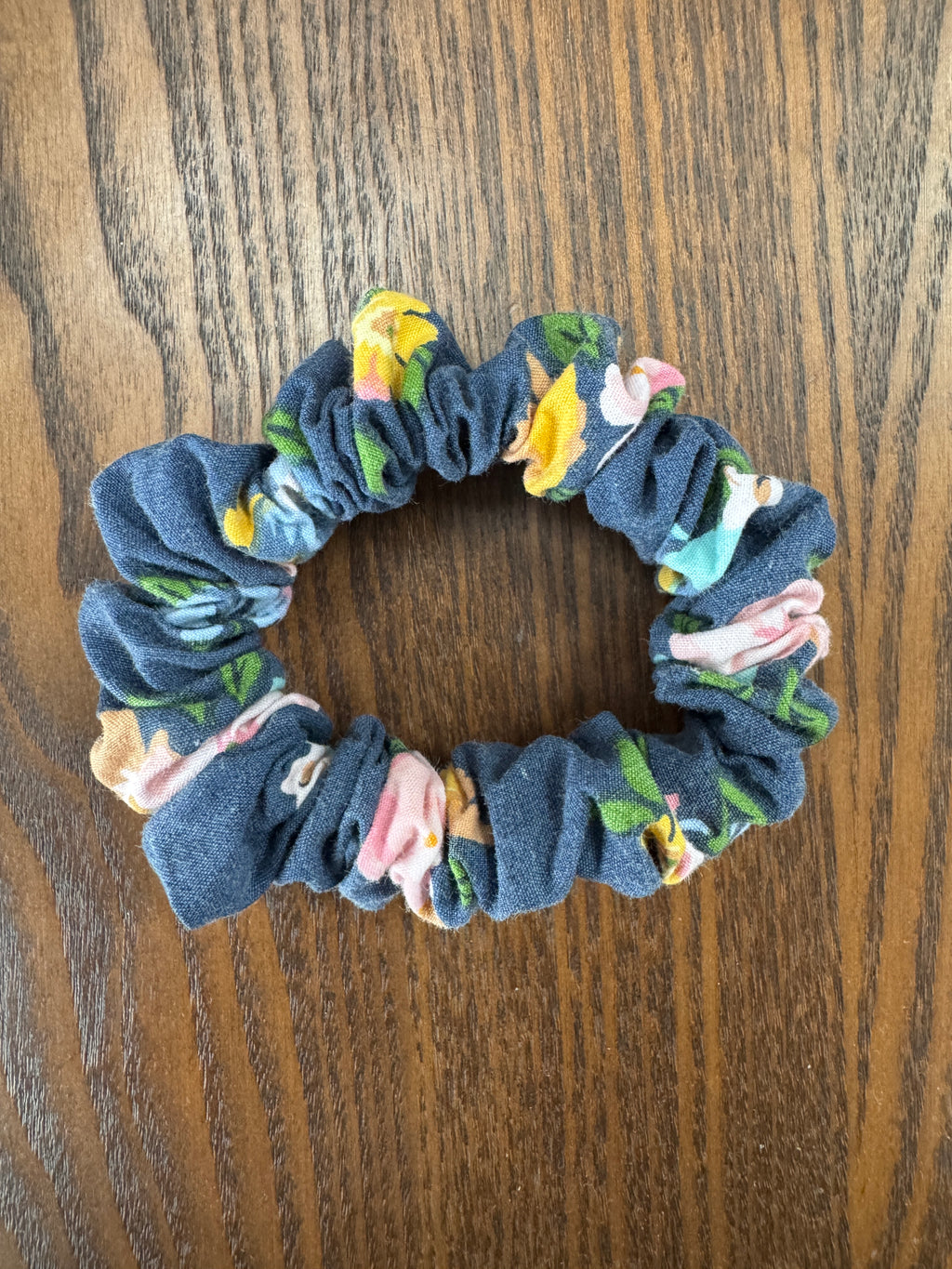 Skinny Scrunchie - Navy Cath