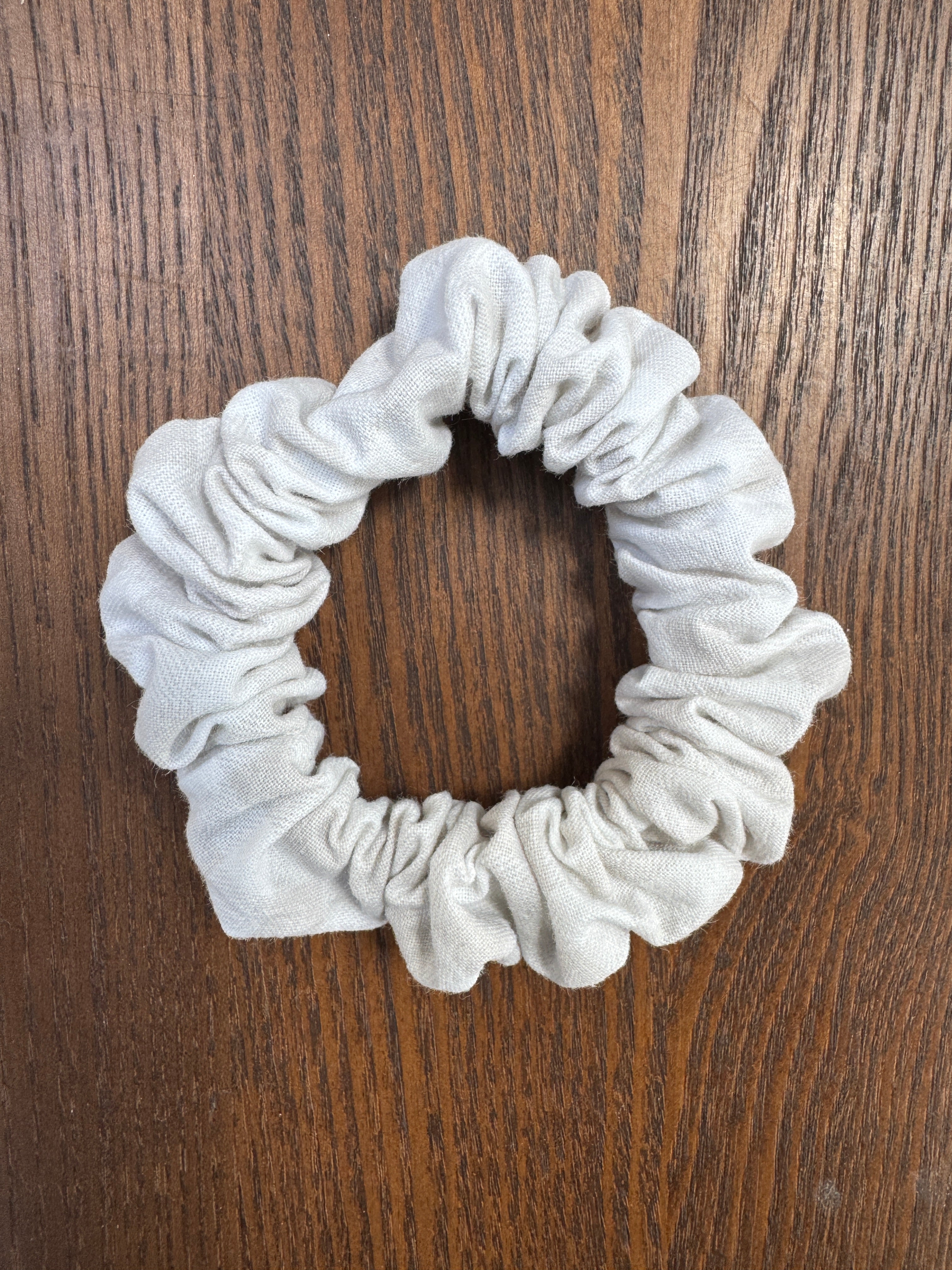 Skinny Scrunchie - Pale Grey Gingham