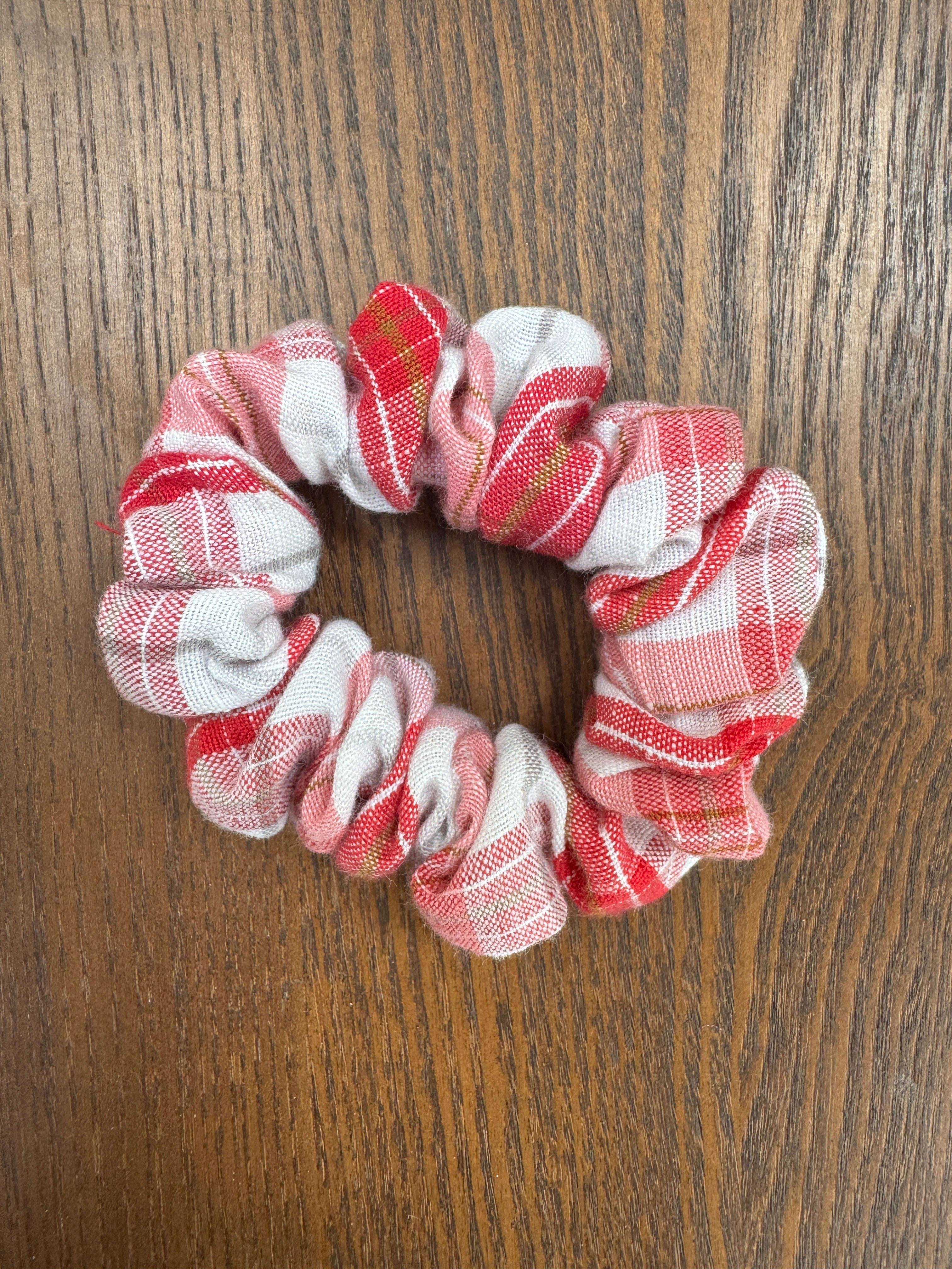 Skinny Scrunchie - Red Plaid