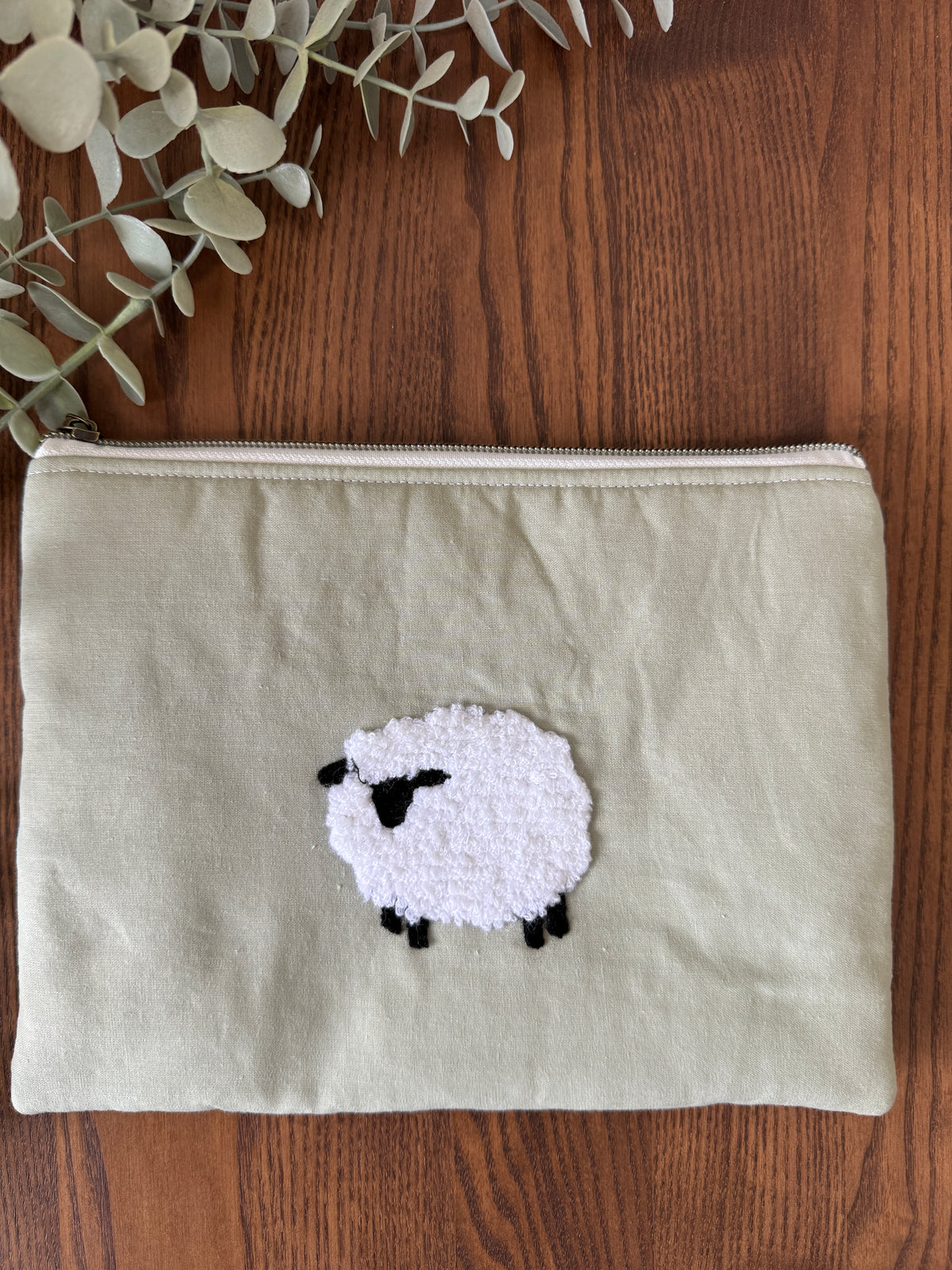 Medium Tufted Zipper Pouch - Sheep